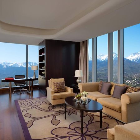 The Ritz-Carlton, Almaty Otel Dış mekan fotoğraf