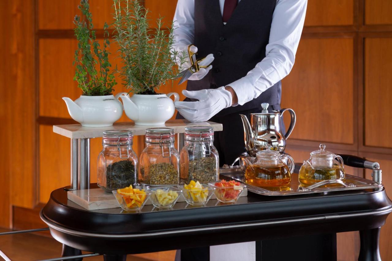 The Ritz-Carlton, Almaty Otel Dış mekan fotoğraf