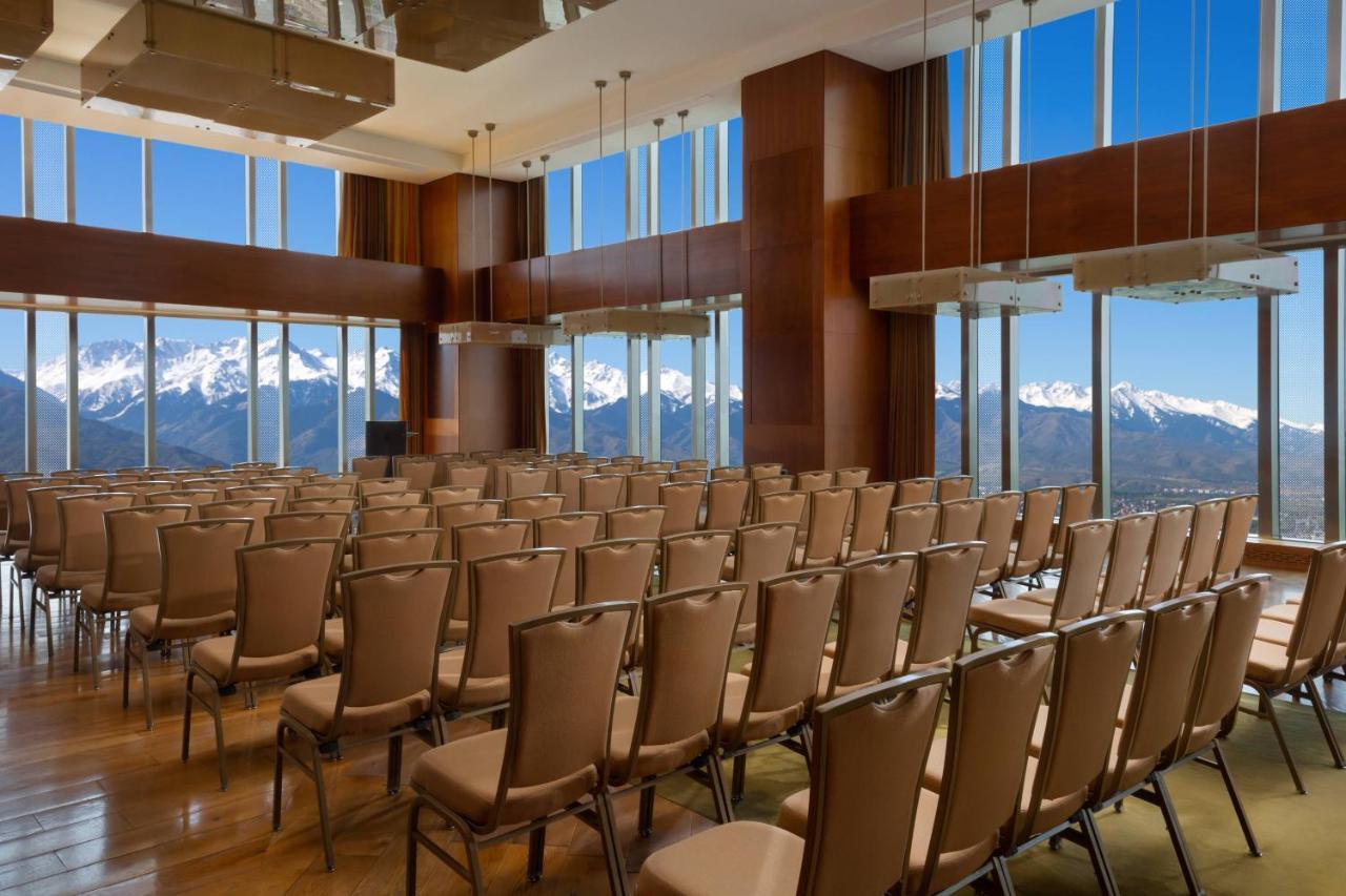 The Ritz-Carlton, Almaty Otel Dış mekan fotoğraf