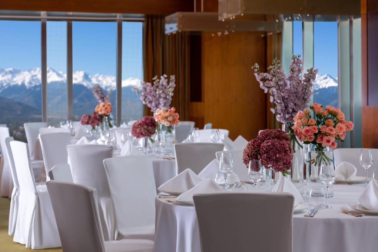 The Ritz-Carlton, Almaty Otel Dış mekan fotoğraf