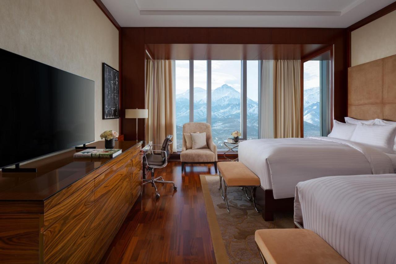 The Ritz-Carlton, Almaty Otel Dış mekan fotoğraf