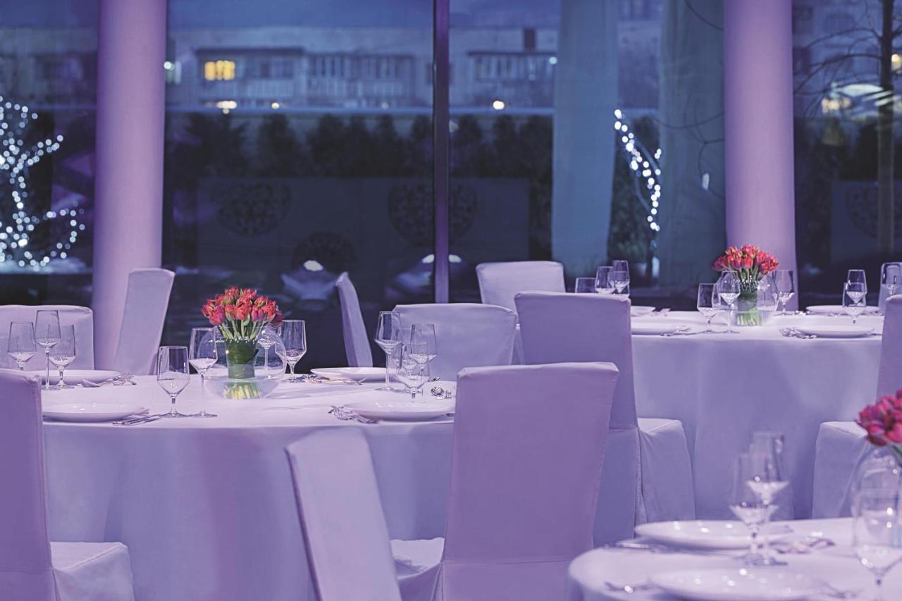 The Ritz-Carlton, Almaty Otel Dış mekan fotoğraf