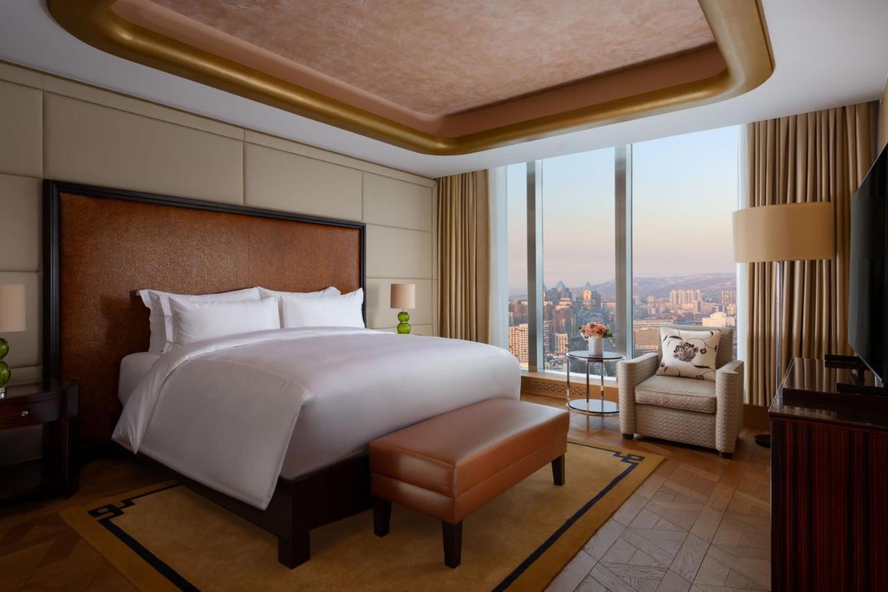 The Ritz-Carlton, Almaty Otel Dış mekan fotoğraf