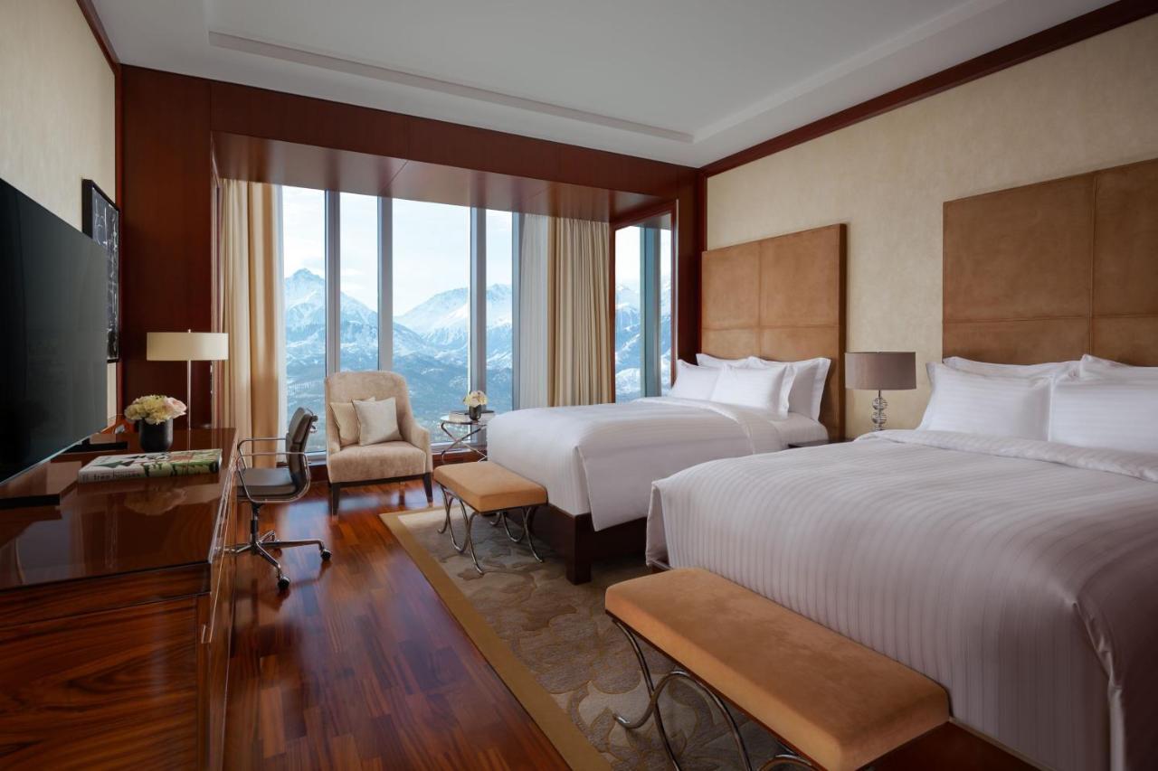 The Ritz-Carlton, Almaty Otel Dış mekan fotoğraf