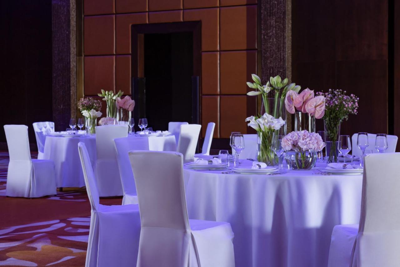 The Ritz-Carlton, Almaty Otel Dış mekan fotoğraf
