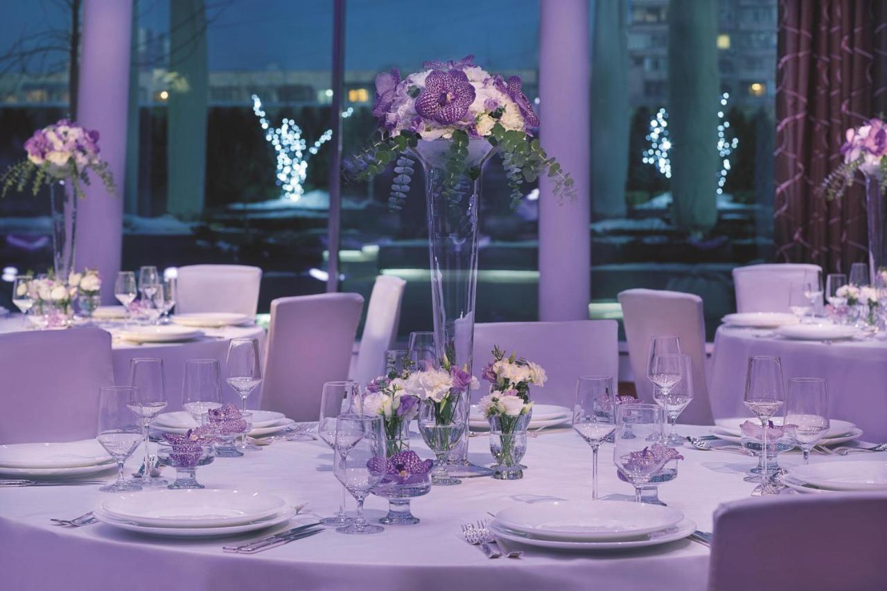 The Ritz-Carlton, Almaty Otel Dış mekan fotoğraf