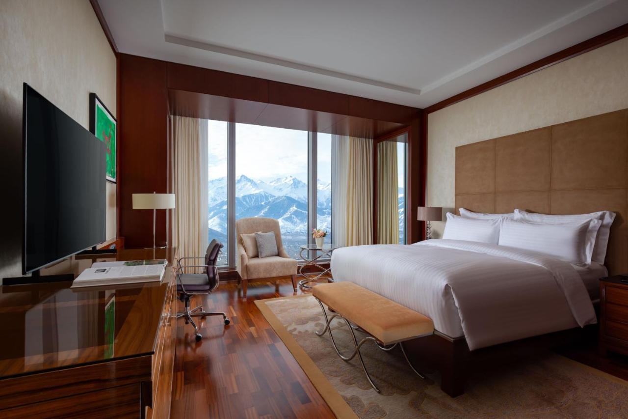 The Ritz-Carlton, Almaty Otel Dış mekan fotoğraf