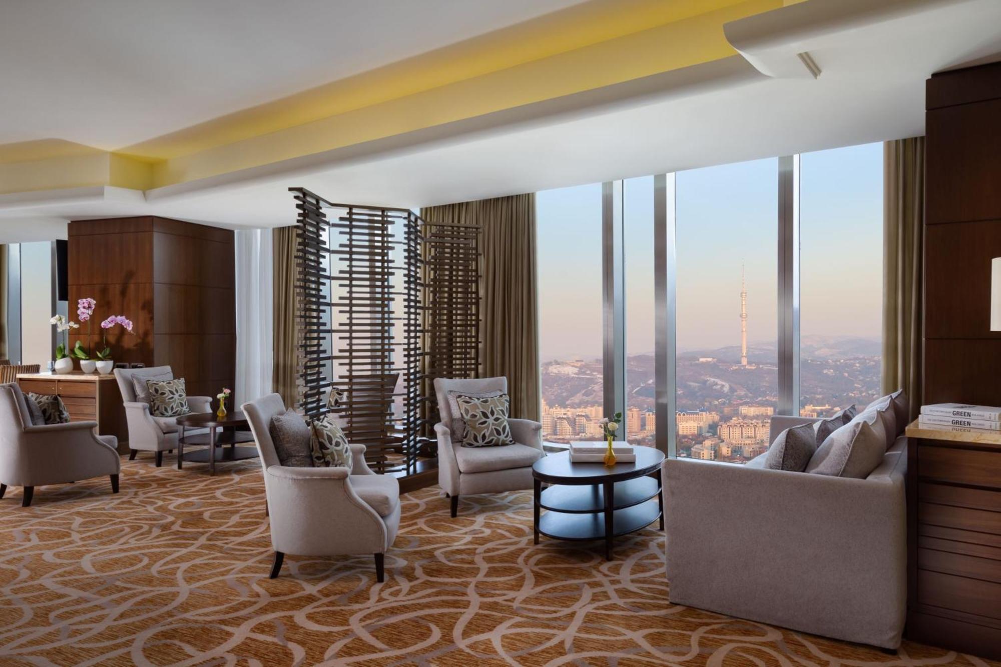 The Ritz-Carlton, Almaty Otel Dış mekan fotoğraf