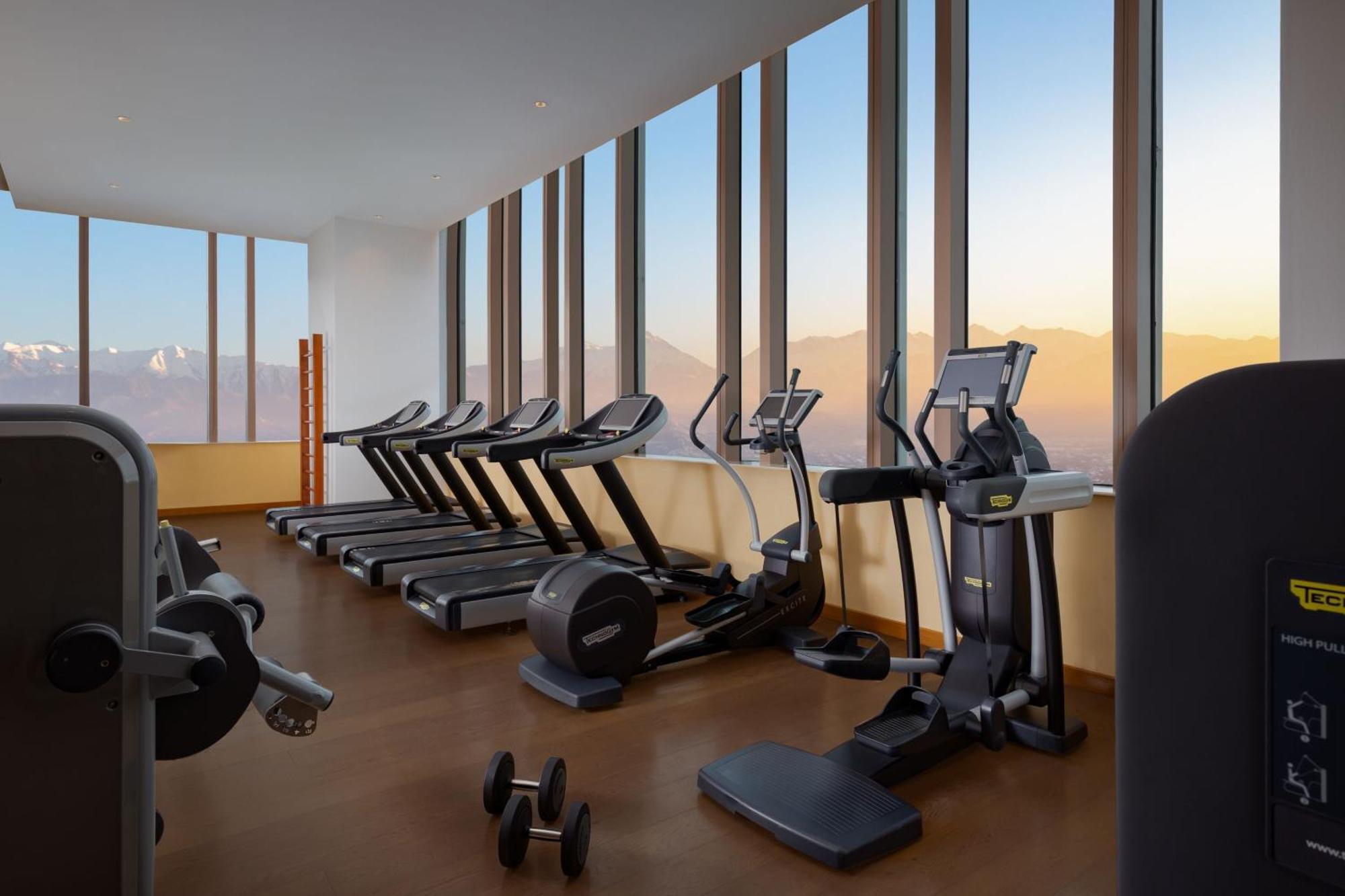 The Ritz-Carlton, Almaty Otel Dış mekan fotoğraf
