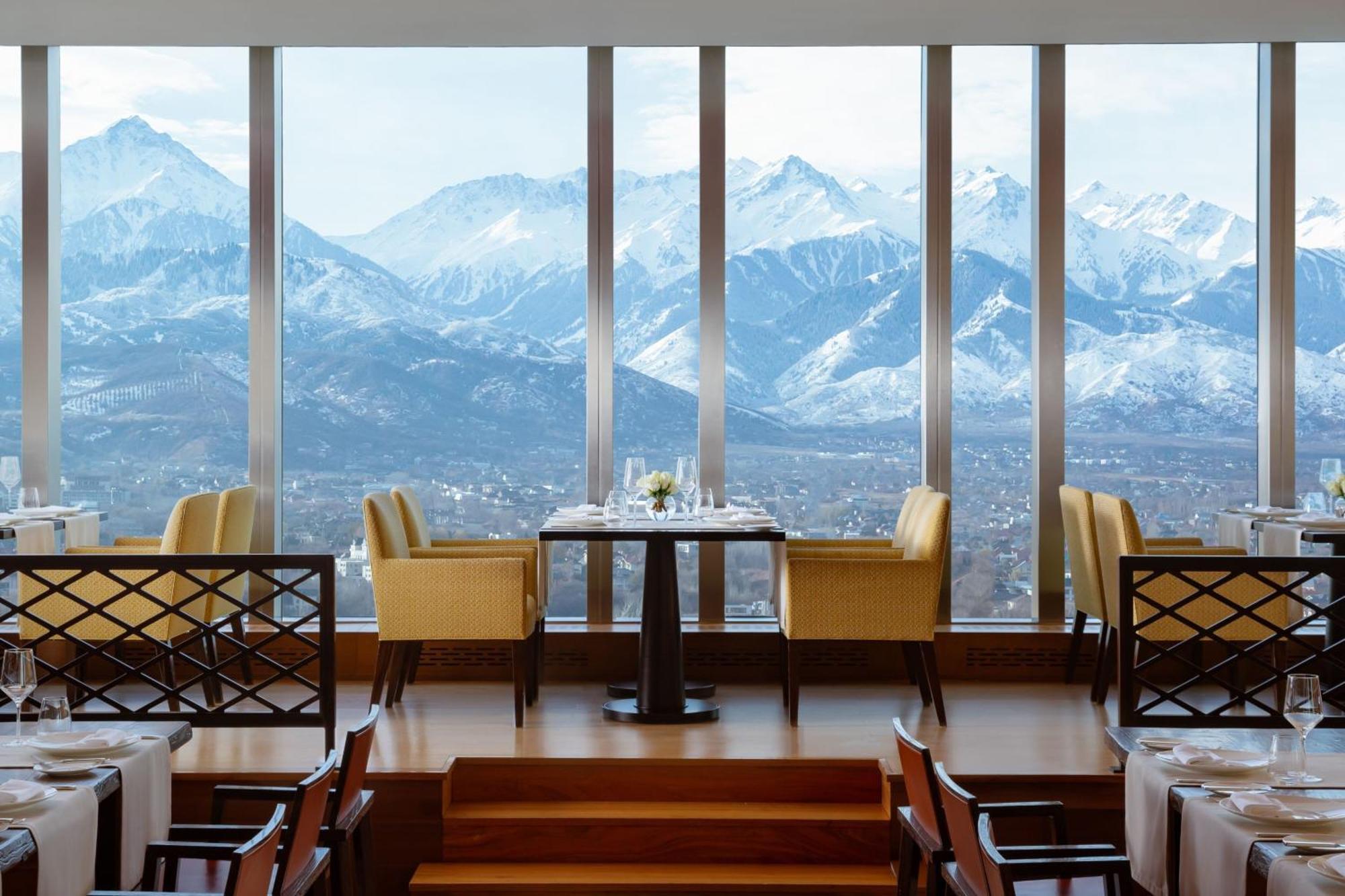 The Ritz-Carlton, Almaty Otel Dış mekan fotoğraf