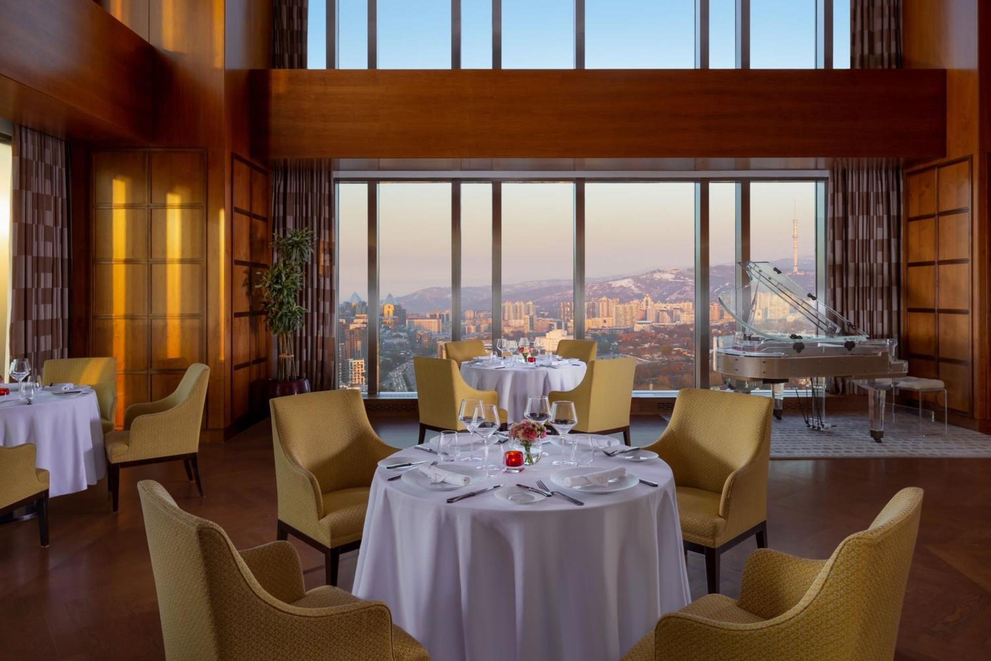 The Ritz-Carlton, Almaty Otel Dış mekan fotoğraf